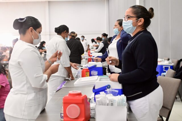 1984747 Vacunación Sarampión IMSS
