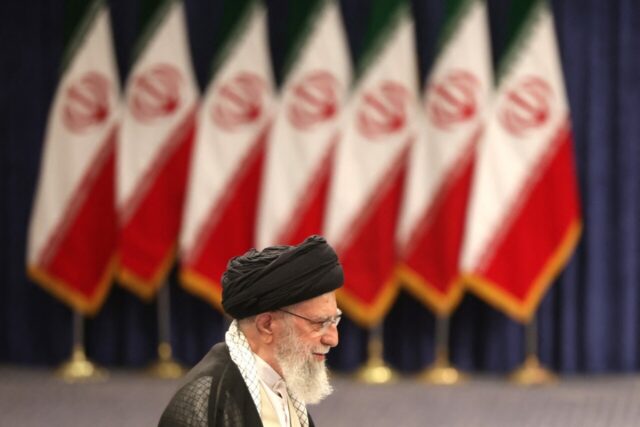 90-10 Muerte Ali Jamenei Irán