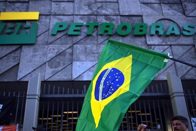 Pemex Director Brasil Visita